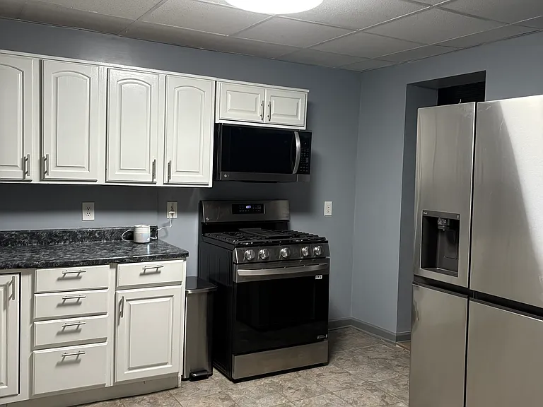 413 Stephenson St #B — Photo 15