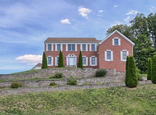 34 Hemingway St, Shrewsbury, MA 01545