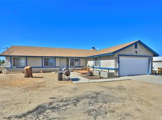 14330 Schlitz Rd, Phelan, CA 92371