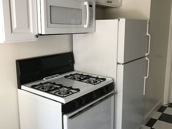 4th image of 1731 N St APT 10