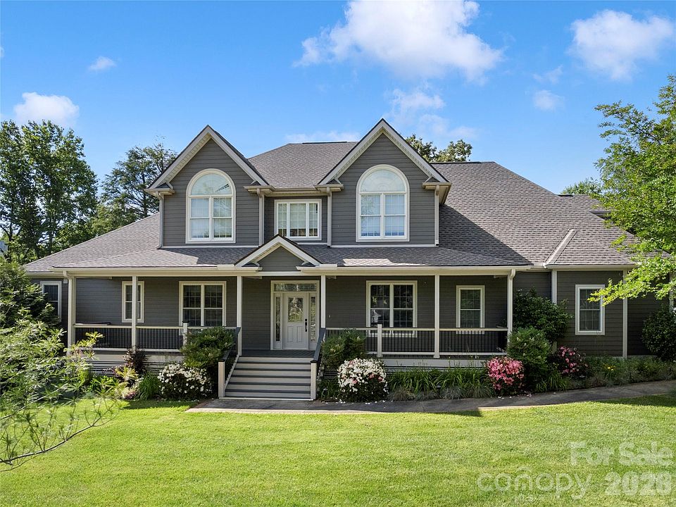 1st image of 18 Brook Meadows Ln