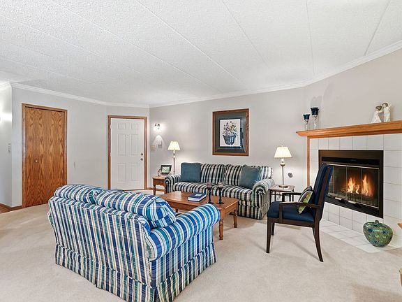 5th image of 2751 Harbor Dr #2751