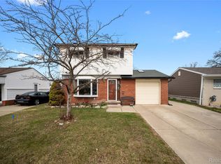 30842 Middlebury St, Westland, MI 48186