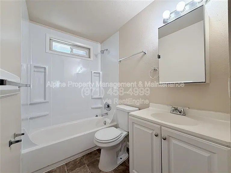 5625 SE Gladstone St #14 — Photo 11