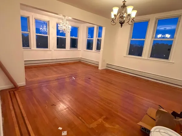 1384 E 222nd St Floor 3, Bronx, NY 10469