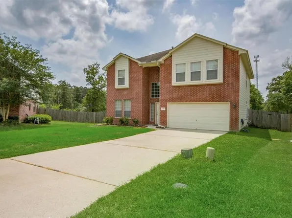 1007 Oak Falls Dr, Willis, TX 77378