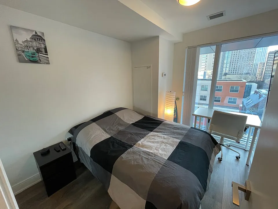 89 McGill St #608A