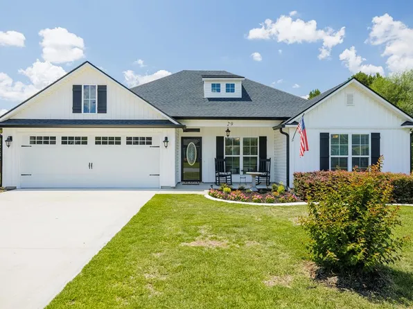 29 Hudson Dr, Ray City, GA 31645