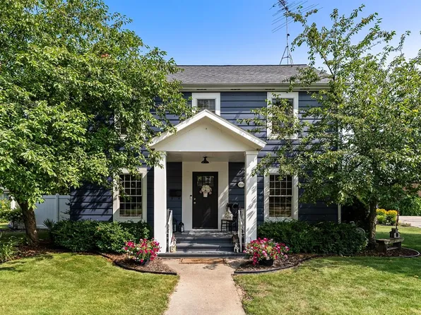 408 W Maple St, Sturgeon Bay, WI 54235