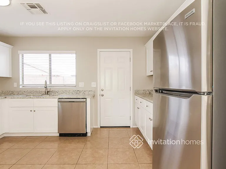 8610 W Eva St — Photo 6