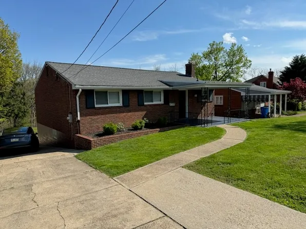 1399 Cardinal Dr, Pittsburgh, PA 15243