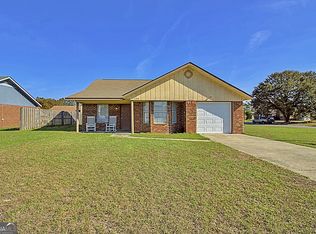 1458 Victory Cir, Hinesville, GA 31313