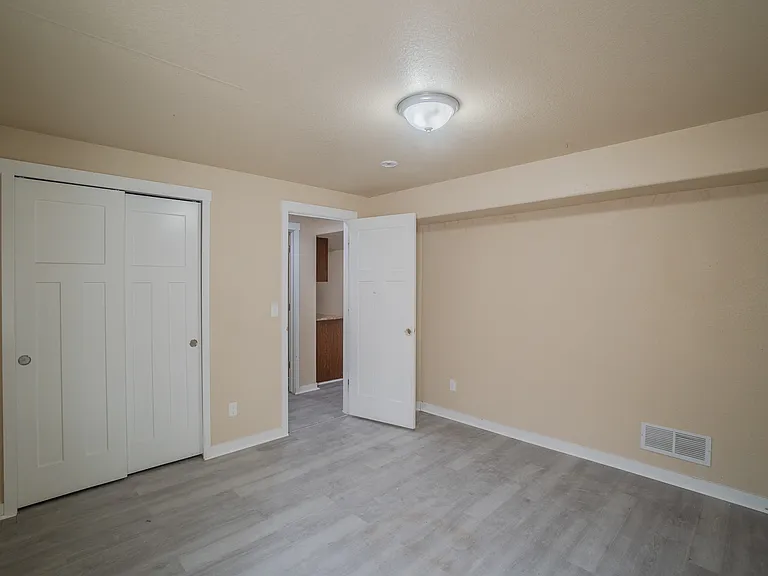 Room 5(Basement)