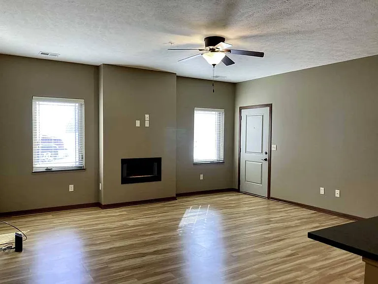 Villas of Omaha at Butler Ridge — Photo 166