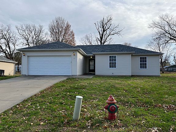 2nd image of 105 Hannah Dr
