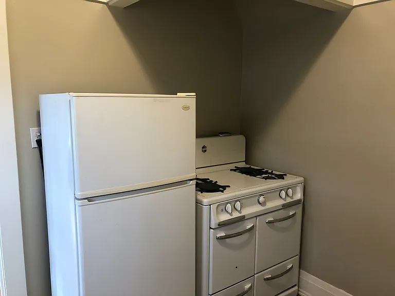 California Apartments — Photo 20