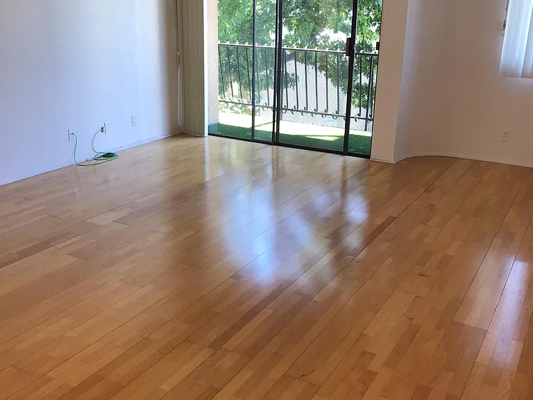 350 N Oakhurst Dr #201 — Photo 10
