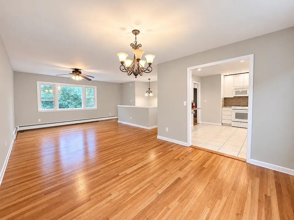 84 Colgate Ave #2