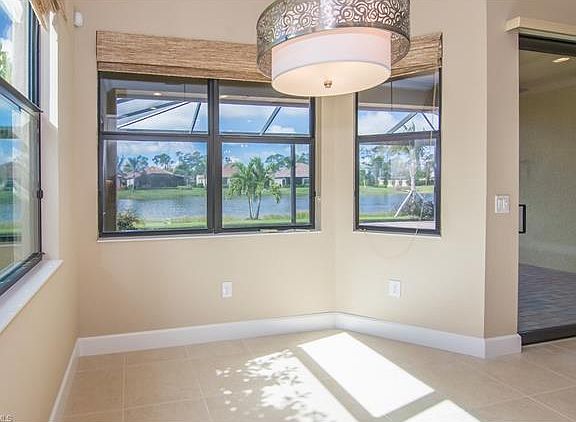 5th image of 9366 Isla Bella Cir