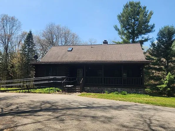 12875 Crinnion Ave, Cedar Springs, MI 49319