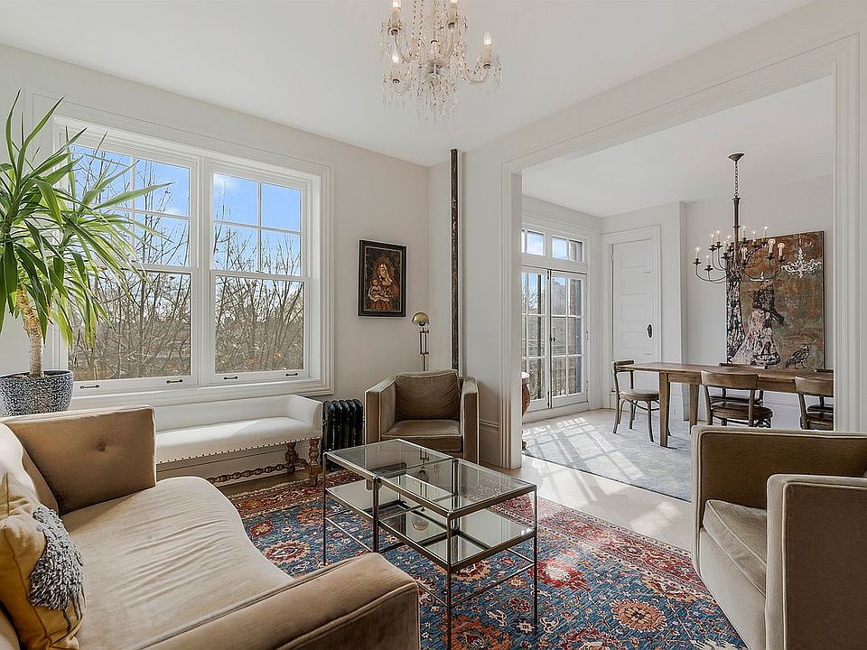 1st image of 50 Morningside Dr #32