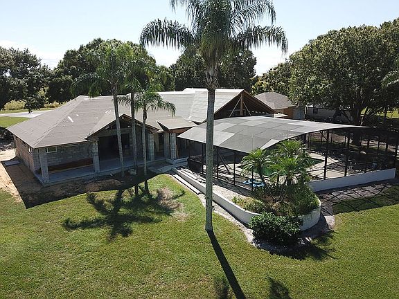 4th image of 4902 Lake Carlton Dr