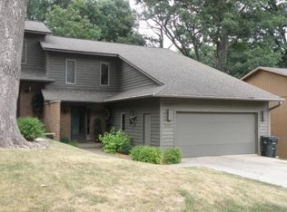 2022 Linmar Dr NE, Cedar Rapids, IA 52402