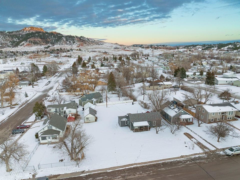 222 N 7th St, Spearfish, SD 57783 Zillow