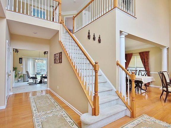 4th image of 216 Roosevelt Drive
