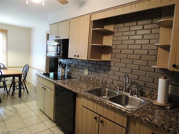 3rd image of 3294 White Beech Ln