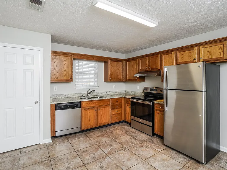 5510 Littleridge Dr — Photo 7