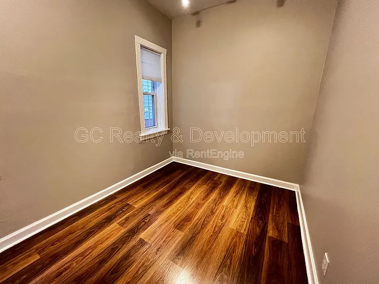 1439 N Artesian Ave #1 — Photo 22