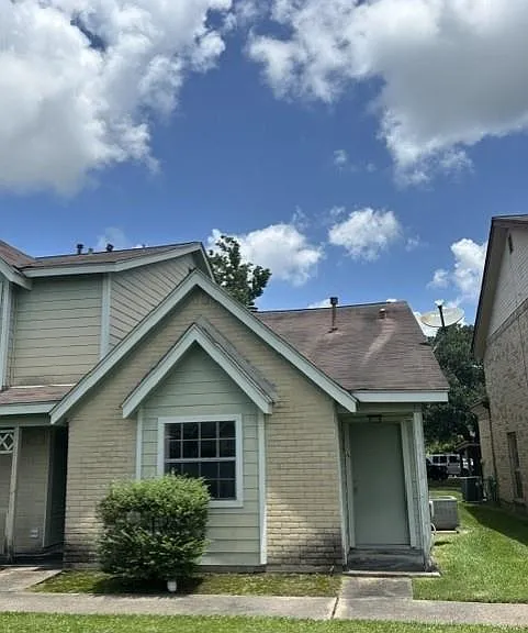 1903 Country Village Blvd #26A — Photo 1