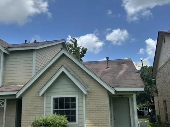 1903 Country Village Blvd #A, Humble, TX 77338