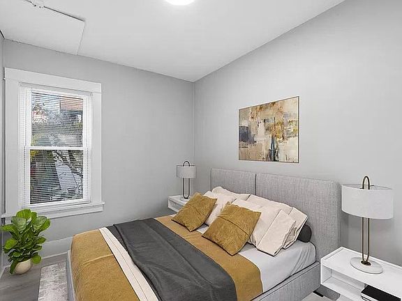 4th image of 3613 2nd St NE #2