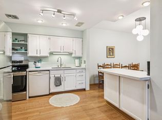 2265 Youngman Ave APT 403E, Saint Paul, MN 55116