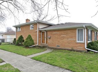 9047 Moody Ave, Morton Grove, IL 60053