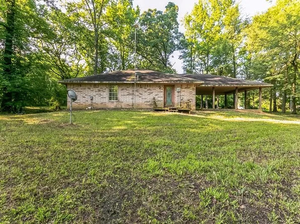 75 County Road 4235, Mount Pleasant, TX 75455