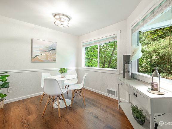 2nd image of 830 Kirkland Way #104