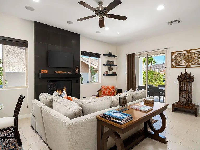 53385 Avenida Mendoza — Photo 19