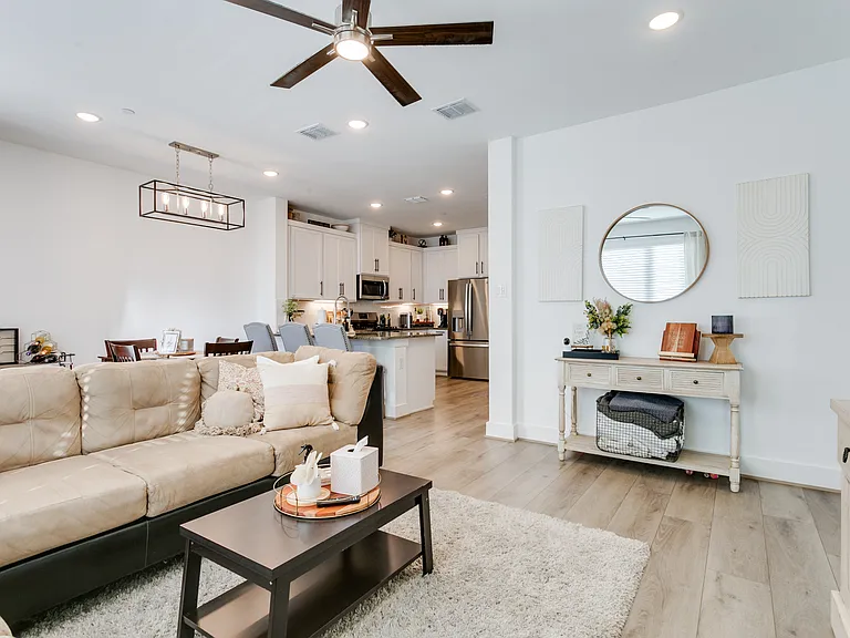 7605 Reis Ln #1 — Photo 3