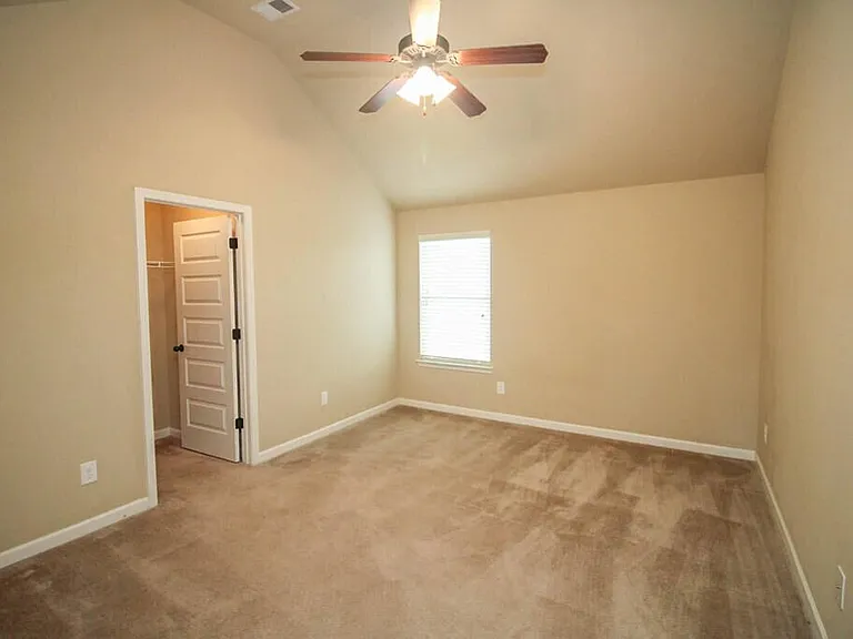 2733 Huntcliffe Dr — Photo 22