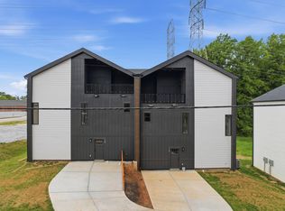 52 Lily St, Greenville, SC 29617