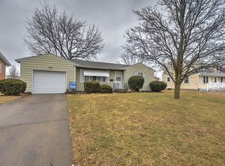 2048 Ramsey Dr, Decatur, IL 62526