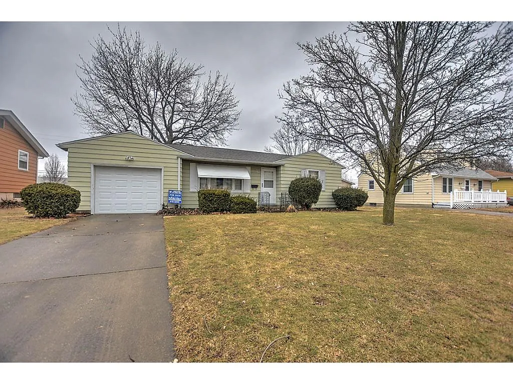 2048 Ramsey Dr photo 1