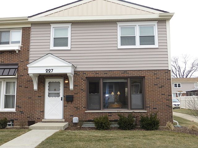 1st image of 227 Frederick Pl #0