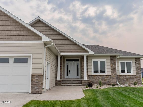 2nd image of 5975 Sylvia Cir