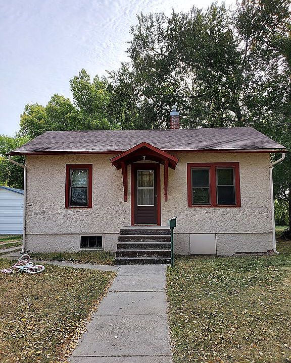 1st image of 224 N Maple St
