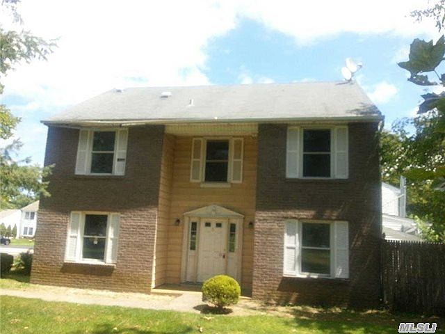 1st image of 5 Vicksburg Ct