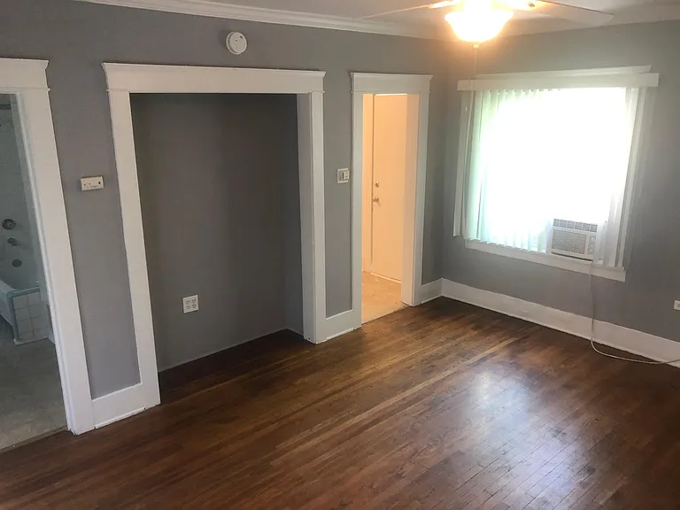 849-851 N Newport Ave #851-1/2 — Photo 6